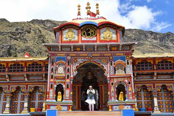 Syptrip Badrinath Temple Uttrakhand 1200x800